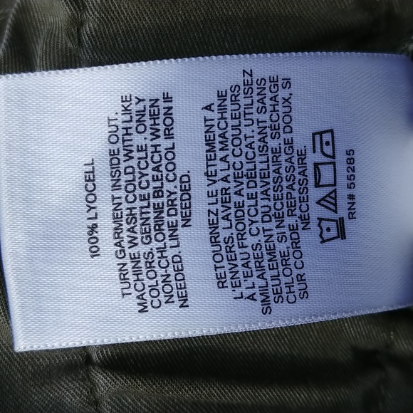 EXPRESS Front-Snap Skirt - Picture 11 of 13